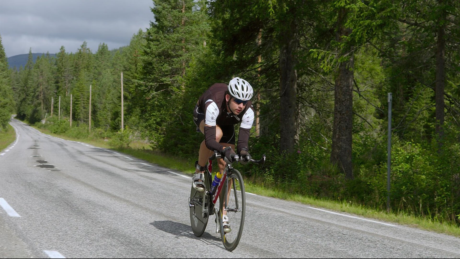 逆境之中:专项战术让车队逆转局势,逆转困境